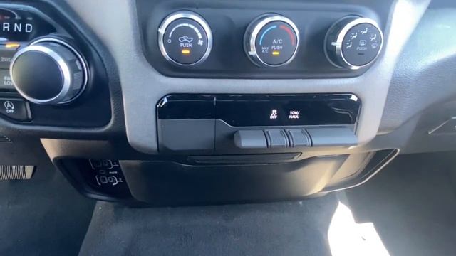 2024 RAM 1500 Tradesman Missouri Independence, Kansas City, Blue Springs, Grain Valley, Lees Su... смотреть онлайн