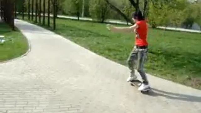 Нюта учится кататься на скейте смотреть онлайн