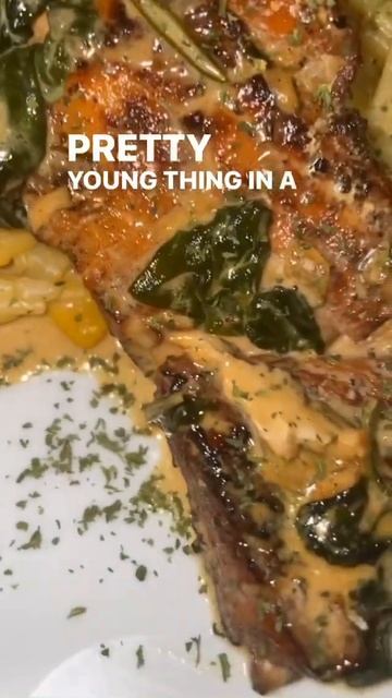 Salmon with cream spinach sauce смотреть онлайн