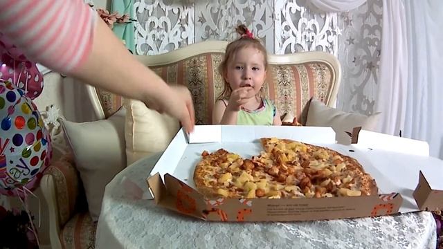 Принцесса Варвара и гавайская пицца!