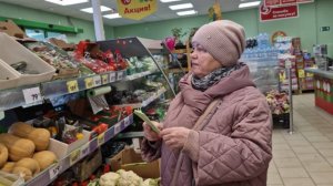 ДОМА ВСЁ СЪЕЛИ, ЕДЕМ В ГОРОД ПОПОЛНЯТЬ ЗАПАСЫ.