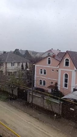 Зима никак не распрощается с Крымом😂
