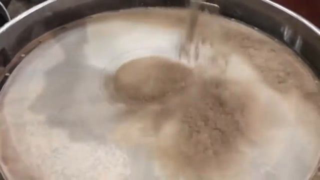 лен + жмых жирный на вибросите СВ1,0Н сетка 160 микрон с шариками Vibromash.com, 8-800-500-40-02-480 смотреть онлайн