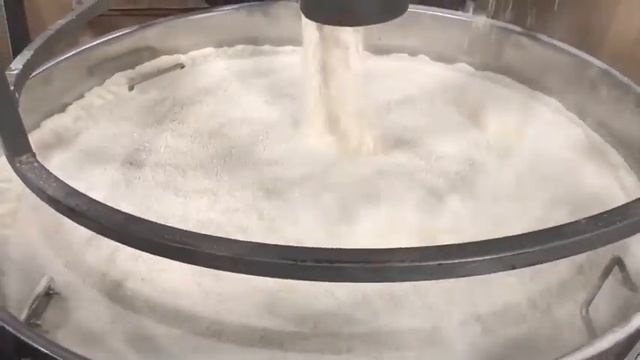 Видео рассева на вибросите СВ1,0Н, сетка 0,5мм ,мука пшеничная Vibromash.com-480p смотреть онлайн