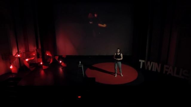From STEM to STEAM: How the Arts Introduced Me to Science | Mady Thornquest | TEDxTwinFalls смотреть онлайн