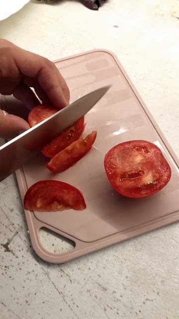Рулетики из баклажан за 15 минут! Простой и вкусный рецепт из сезонных овощей! #баклажанырецепты