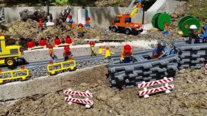 LEGO  Поезда - доставка камней для строительства - для детей