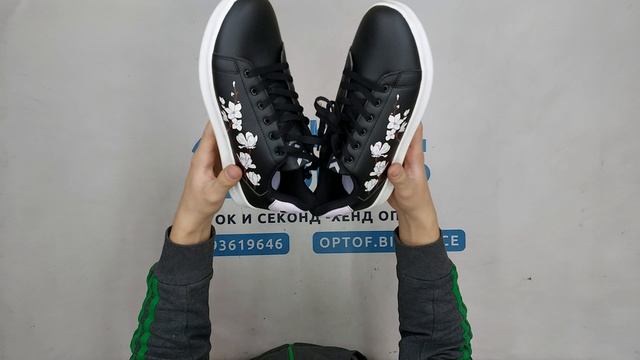 Фото лота №36313 по запросу Обувь оптом