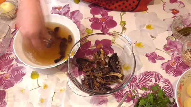 Капусняк з грибами / Капусняк з квашеної капусти / Українська кухня.