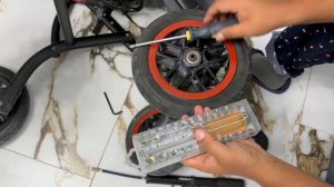 #83 Как поменять шины на детской коляске, если не подкачиваются колеса