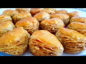 СЛОЙКИ НА КЕФИРЕ НАПОЛЕОН! НАУЧИЛА ВСЕХ ПОДРУГ ГОТОВИТЬ ТАКИЕ ВКУСНЯШКИ! ПРОСТО И ОЧЕНЬ ВКУСНО К ЧАЮ