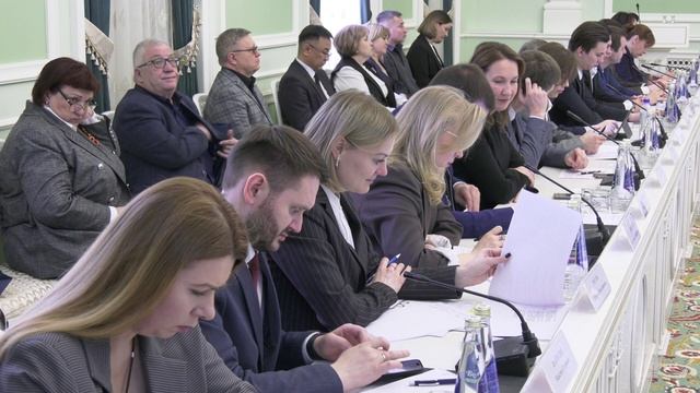 В ЧувГУ состоялось заседание Комиссии при Совете ректоров вузов и директоров ссузов ПФО. 10.04.2025