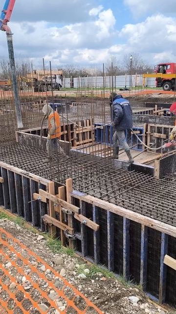 Строительство жилищного комплекса Приоритет. Крым Симферополь. Возведение цоколя  shorts