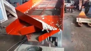 Видео виброгрохот ВГ 1300 песок+щебень-360p