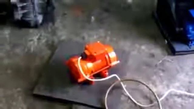 ИВ 99 Вибратор площадочный 220 Вольт-360p смотреть онлайн