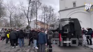 В московском Храме Петра и Павла в Лефортово началось прощание с Пашей Техником