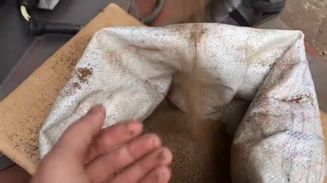 видео рассева на вибросите ВИБРОМАШ СВ 0,9 черемухи, сетка 0,315мм-720p смотреть онлайн