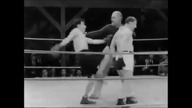 Charlin Chaplin Boxing Match With Khel Mandala Songs смотреть онлайн