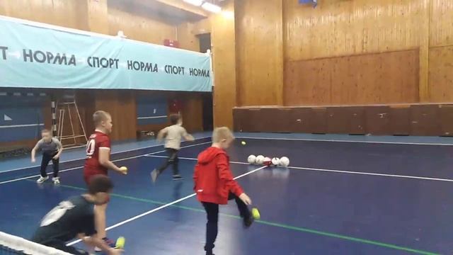 11.⚽Футбольный⚽Фристайл⚽ Салехард "Центр культуры и спорта "Геолог" 11-е занятие 4 декабря 2021г.🔥↩