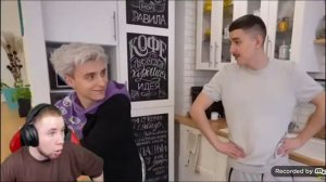 тик так смотрит влад а4