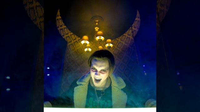 ЧТО ТЫ СМОТРИШЬ, ОТВЕРНИСЬ (Prod. by Takizava) смотреть онлайн