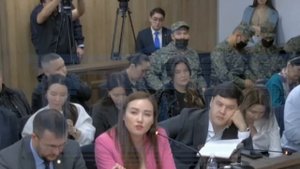 Допрос гадалки бишимбаева ПРОЧИТАЙТЕ ЧТО БЫ ОНА ВСТАЛА😱😱СУД 24.04 #подпишись🙌#засалтанат #бишимбаев