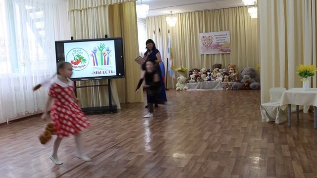 Фкестиваль, детский сад №100 "Рябинушка".Сказка "Цветик-семицветик"