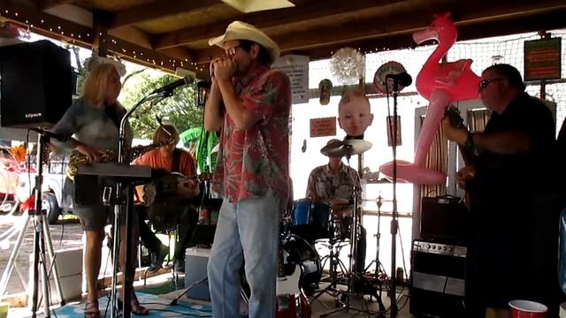 Dry White Toast Band @ Jean's Bungalow Summer 2016 with guest Lisa Coopersmith