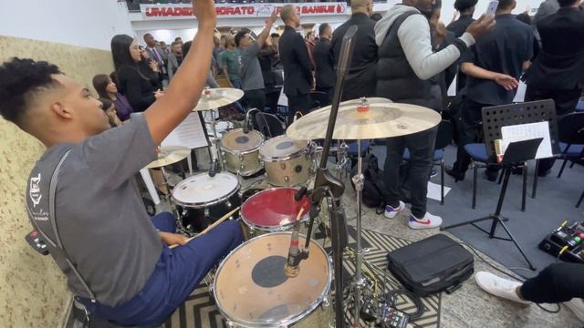 Silas Hick - Alfa Ômega coral resgate / meu tributo Vitorino Silva Drum Cam смотреть онлайн