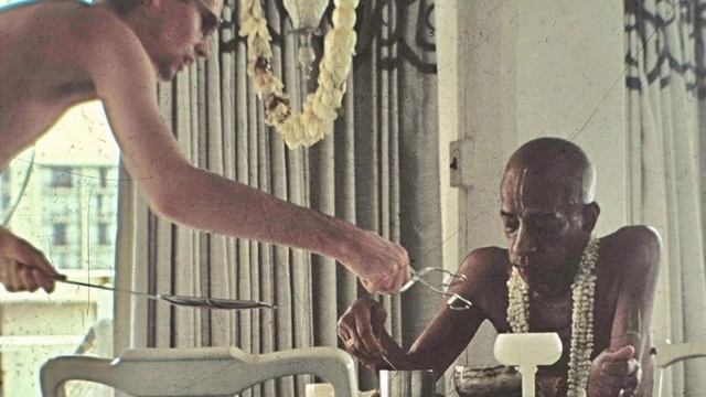Лекция Шрилы Прабхупады 12.04.1974, Бомбей. БГ 4.23. Деятельность ради ягьи Вишну.