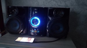 муз.центр. "LG" Б/У за 3000руб.