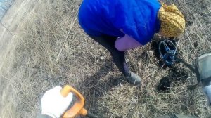 Металлокоп на полевом стане времен СССР.