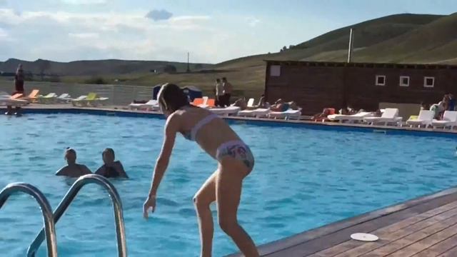 Сломала ногу??? смотреть онлайн