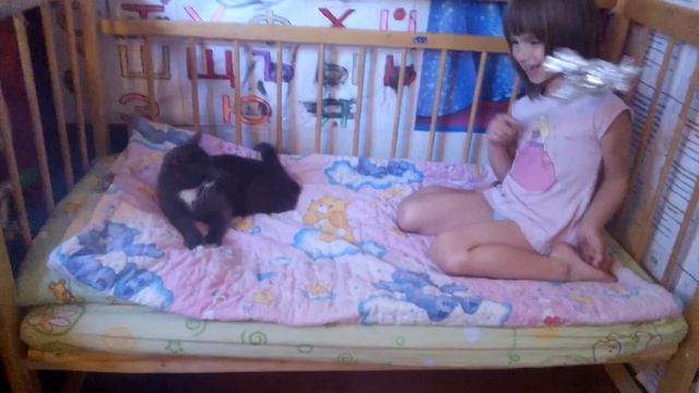 Аэлита играет с Бетти смотреть онлайн