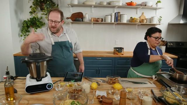 How to Make the Perfect Vegan Pasta Alfredo with a Smart Cooking Machine | Homemade x CookingPal смотреть онлайн