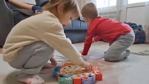 Приехали в гости в Хосту. У Алисы новые друзья)))