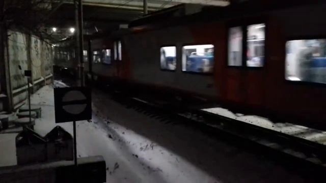 ЭС2Г-039/040 "Ласточка" сообщением "Москва Ленинградская-Тверь (Экспресс). смотреть онлайн