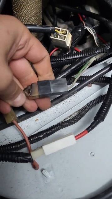 Ремонт проводки фар Нивы #auto #car #custom #vlog #lada #repair #niva #reels #4x4 #jeep #shorts #ne смотреть онлайн