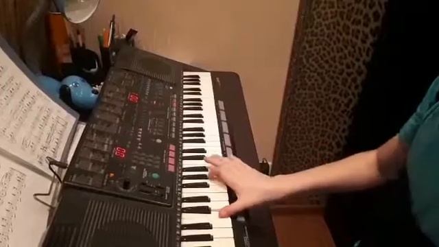 Игра на сентезаторе ,, Кукушка" смотреть онлайн