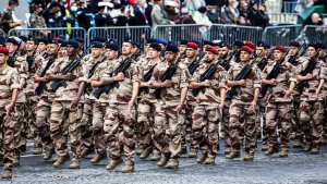 Лавров назвал шизофреническими заявления Киева о миротворцах из Европы