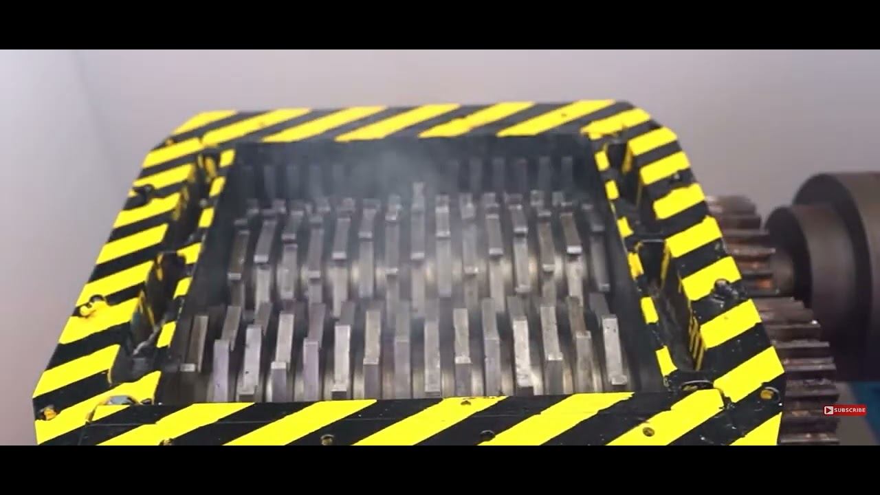 СЛАБОНЕРВНЫМ НЕ СМОТРЕТЬ!!! Измельчение Айфона 13 смотреть онлайн