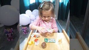 Соня распаковка Kinder Сюрприз 🌸 #Kinder_розпаковка2020