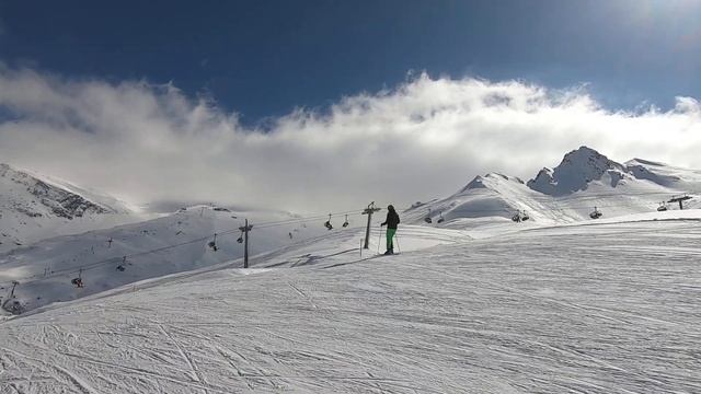 Hintertux ski stöckli laser oakley arc5  4. dubna 2023