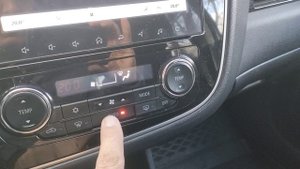 работа нештатного моторчика на подшипниках печки Митсубиси Аутлендер 3