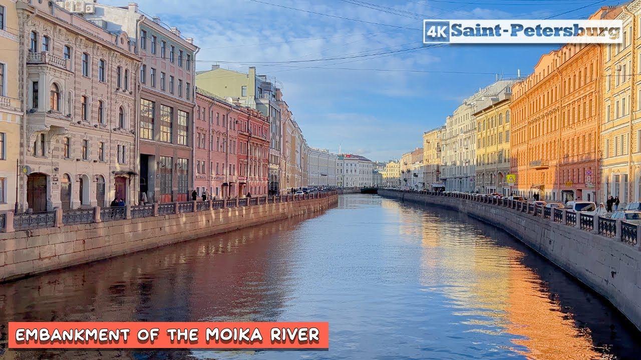 Evening walk in the center of St. Petersburg along the embankment of the Moika River Russia смотреть онлайн
