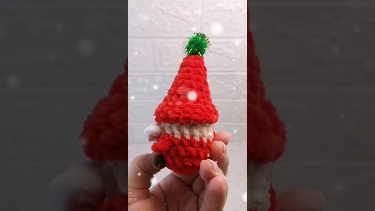 Новогодний Гном #вязаниеназаказ #crochet #гномы #вязаниекрючком #игрушки #рукоделие #творчество