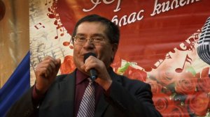 Пултараççĕ Муркашсем! В.Александров юрлать.