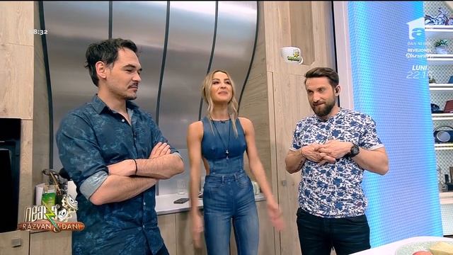 Flavia Mihășan îl cere în căsătorie pe Dani Oțil, în direct смотреть онлайн