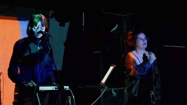 Cosima+Bade 'Rec' Vivo en el Teatro Mandril 2022.10.21