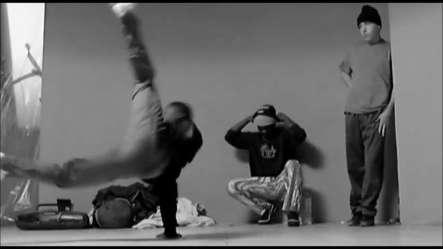 La Haine - break dance scene mp4 смотреть онлайн